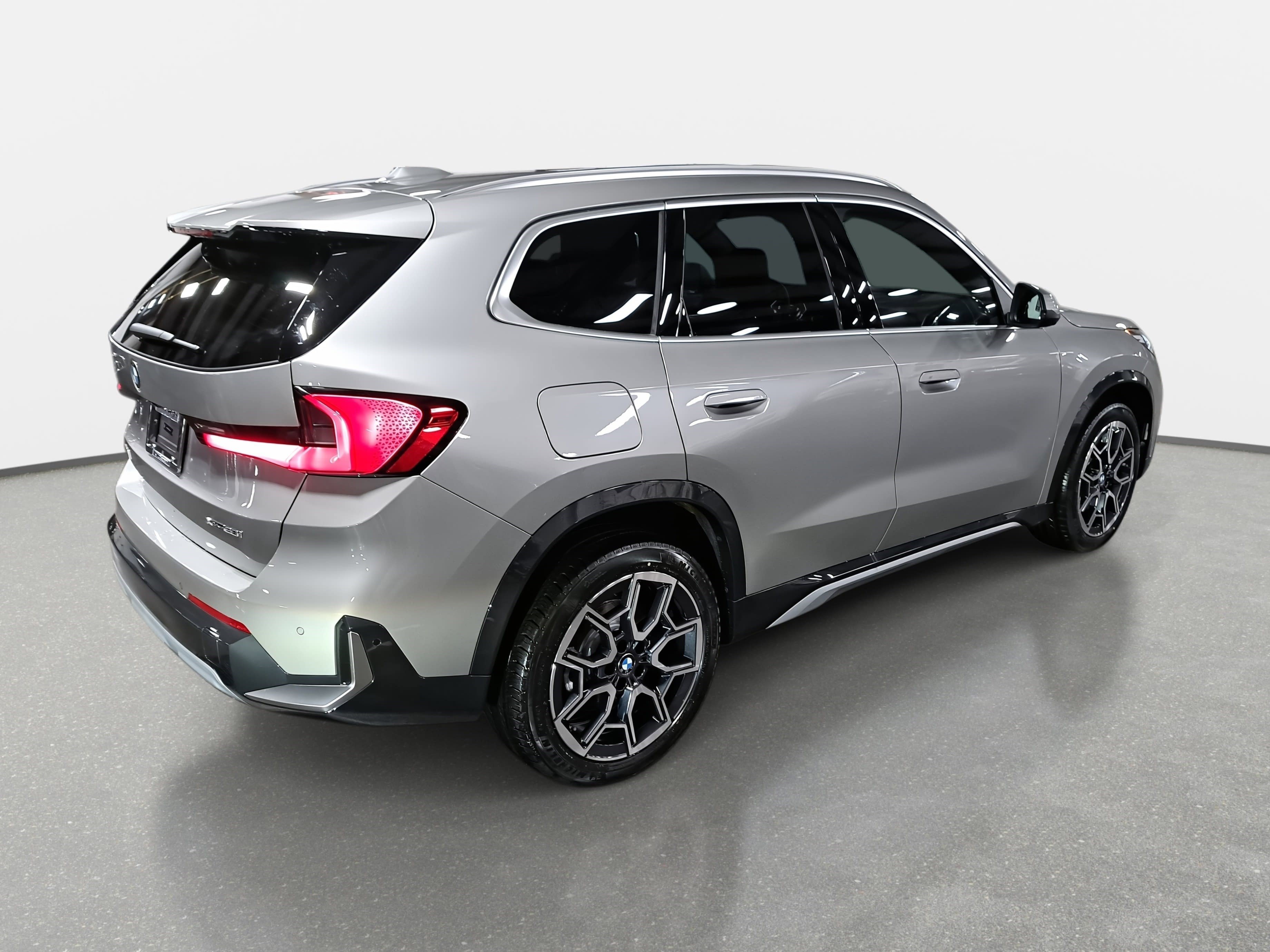 New 2026 BMW X1 xDrive28i w/ Technology Package image 5