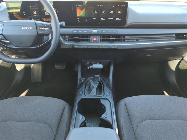 Used 2025 Kia K4 LXS image 19