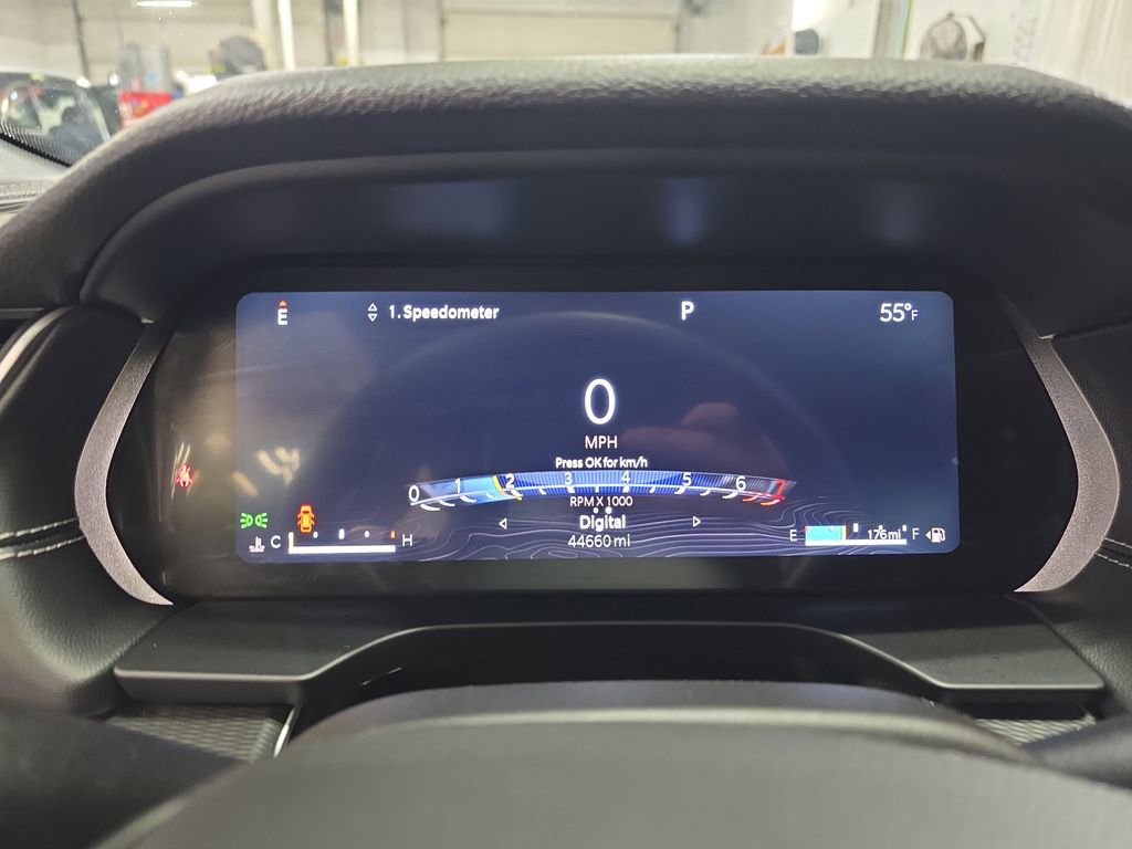 Used 2025 Jeep Grand Cherokee Altitude image 17