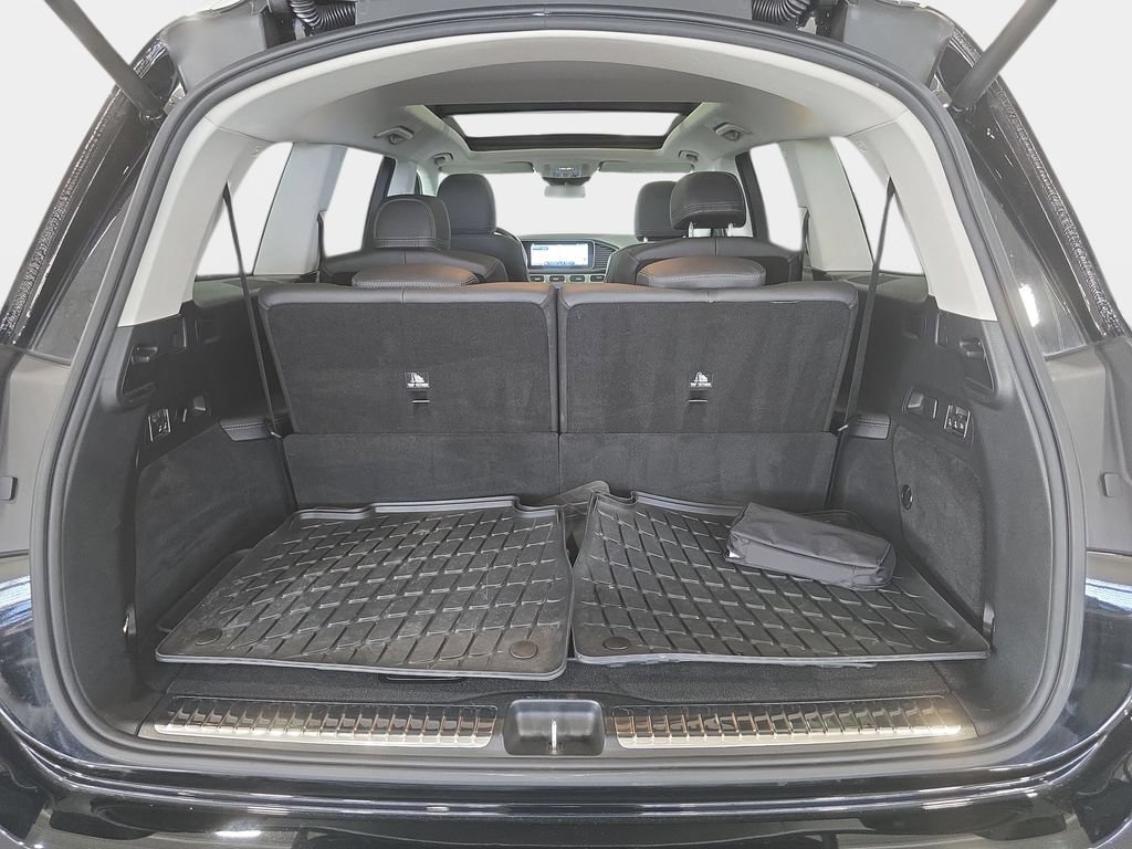 Used 2024 Mercedes-Benz GLS 450 4MATIC image 13