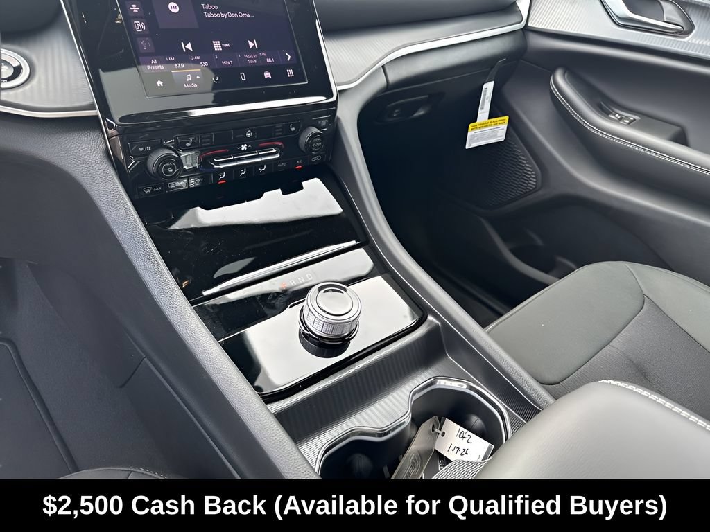 New 2025 Jeep Grand Cherokee L Laredo w/ Luxury Tech Group I RWD image 41