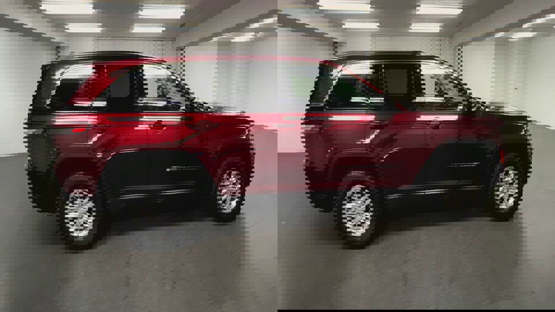 Used 2023 Jeep Grand Cherokee Laredo image 77