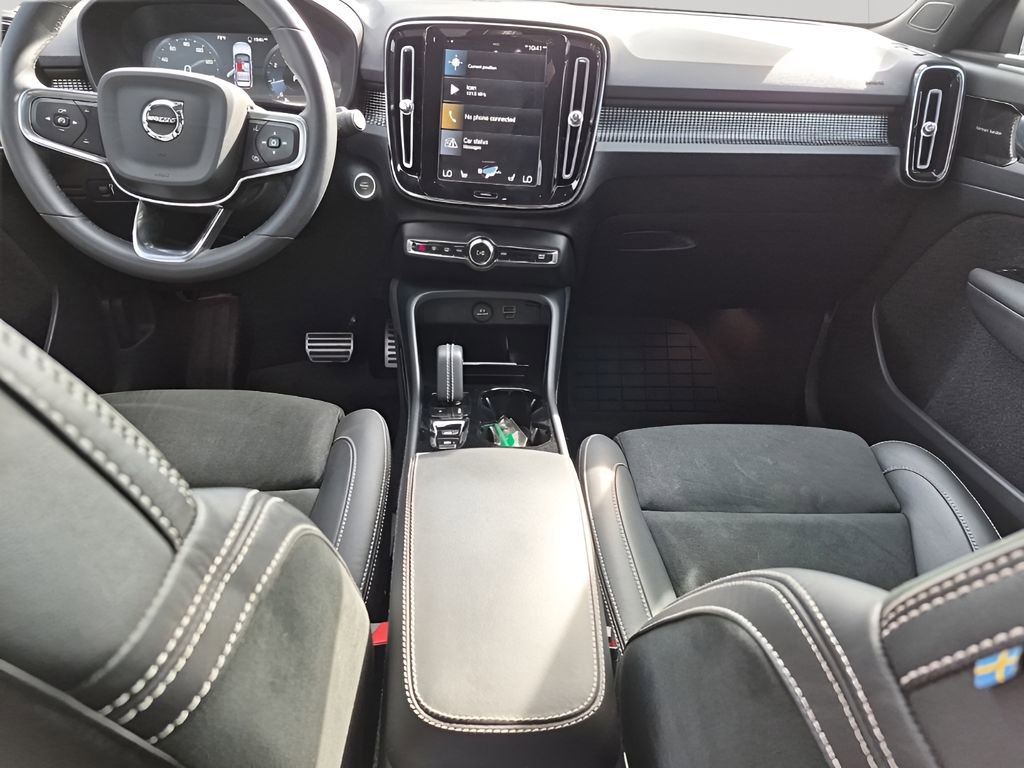 Used 2022 Volvo XC40 T5 R-Design w/ Advanced Package AWD/4WD image 22