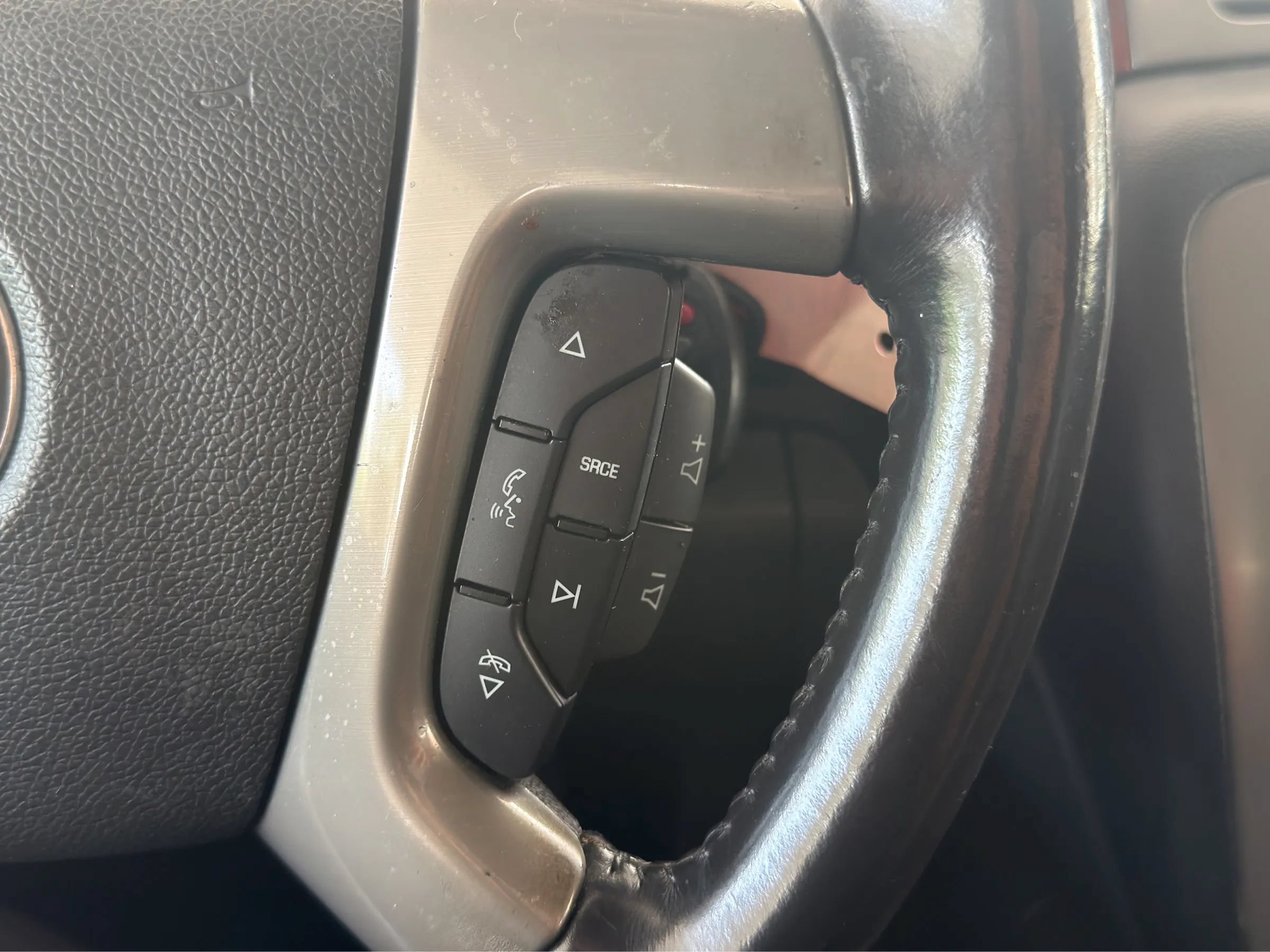 Used 2013 GMC Yukon SLT AWD/4WD image 28