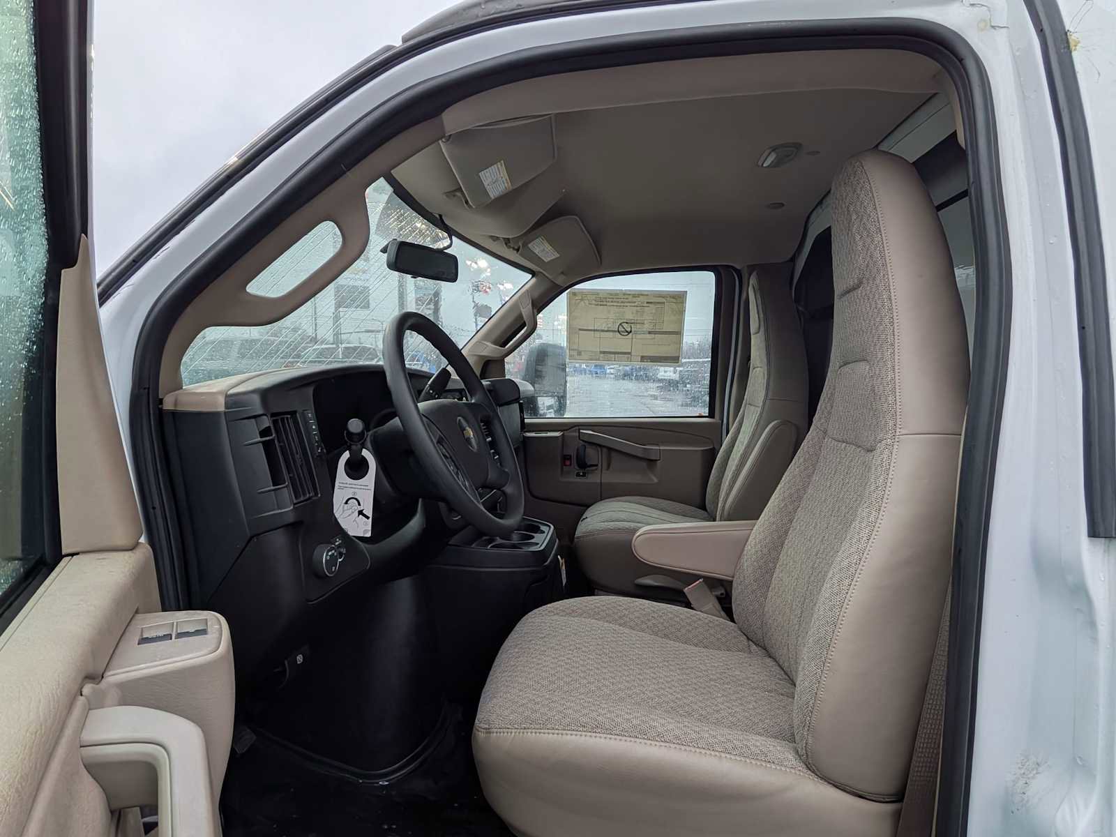 New 2024 Chevrolet Express 3500 w/ Power Convenience Package image 12