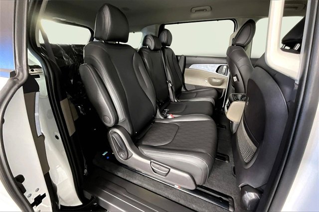 New 2026 Kia Carnival EX image 11