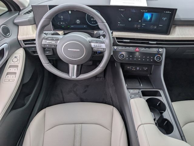 Used 2025 Hyundai Sonata Limited FWD image 10