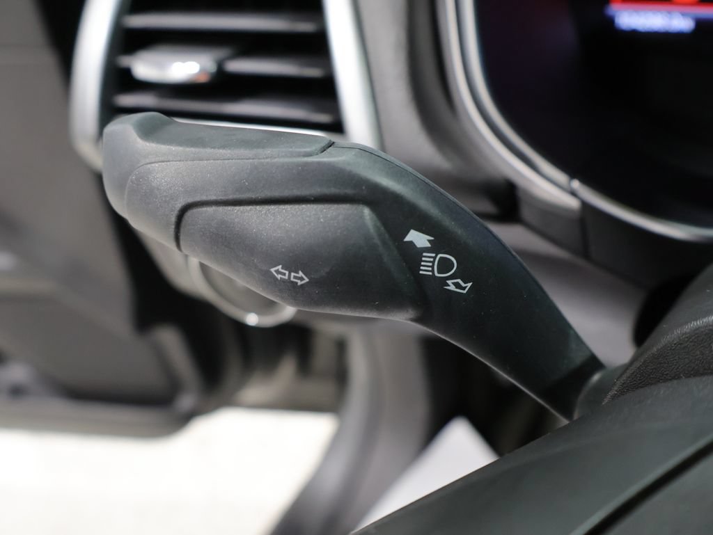 Used 2016 Ford Fusion SE FWD image 36