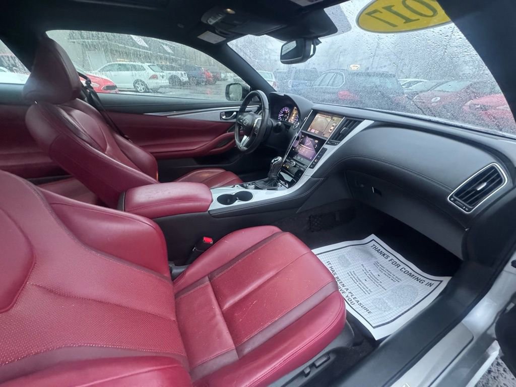 Used 2017 INFINITI Q60 Red Sport 400 image 38