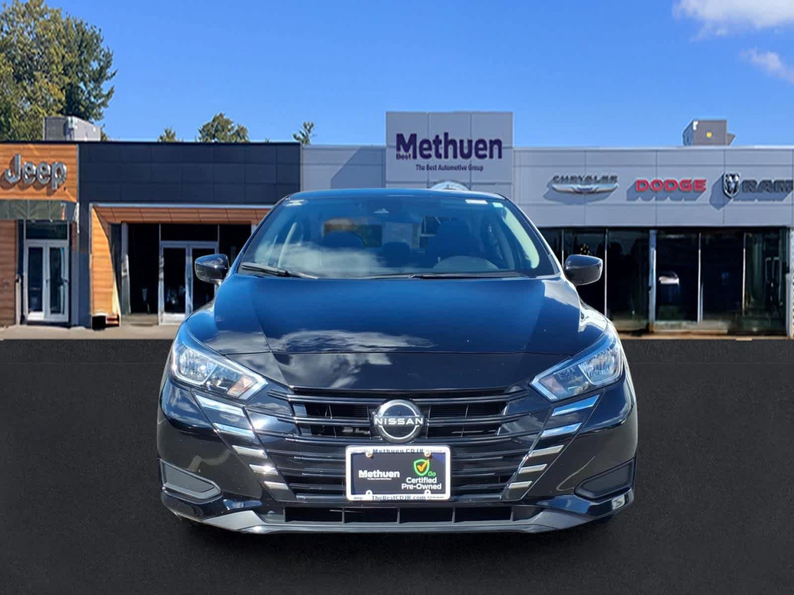 Used 2024 Nissan Versa SV FWD image 10