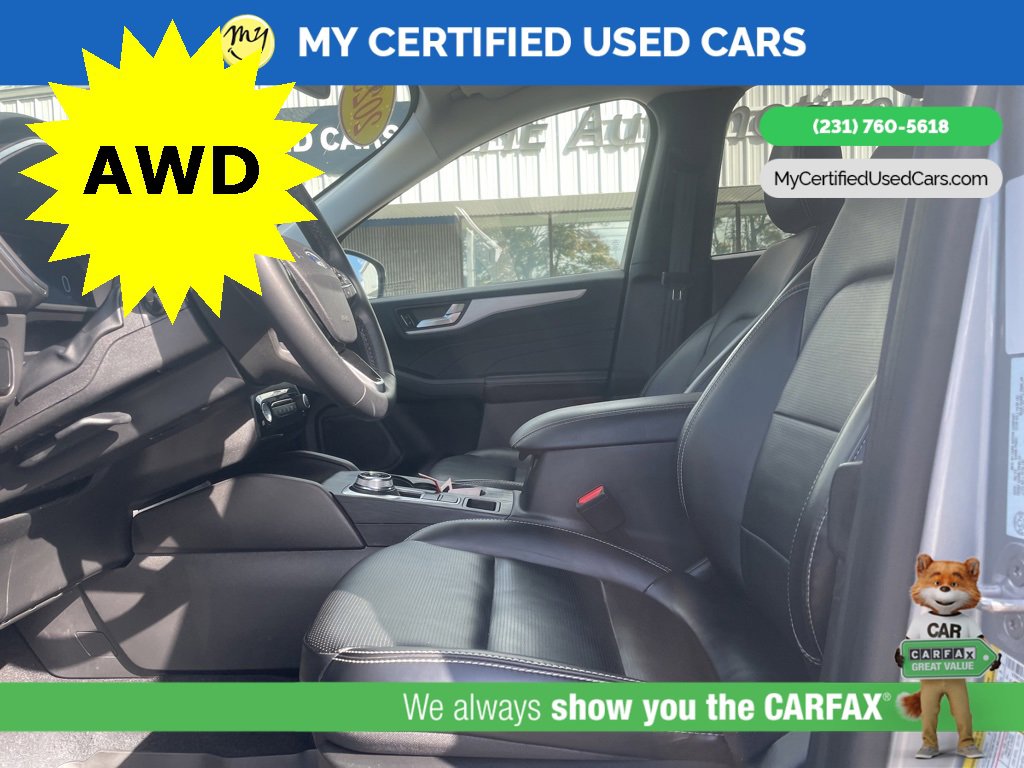 Used 2023 Ford Escape Platinum image 9