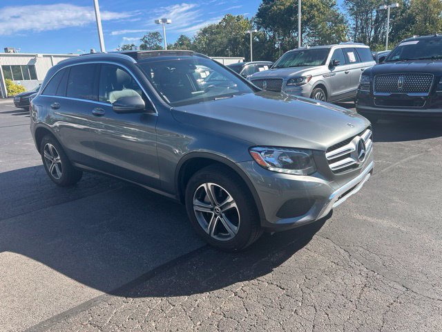 Used 2018 Mercedes-Benz GLC 300 4MATIC image 3