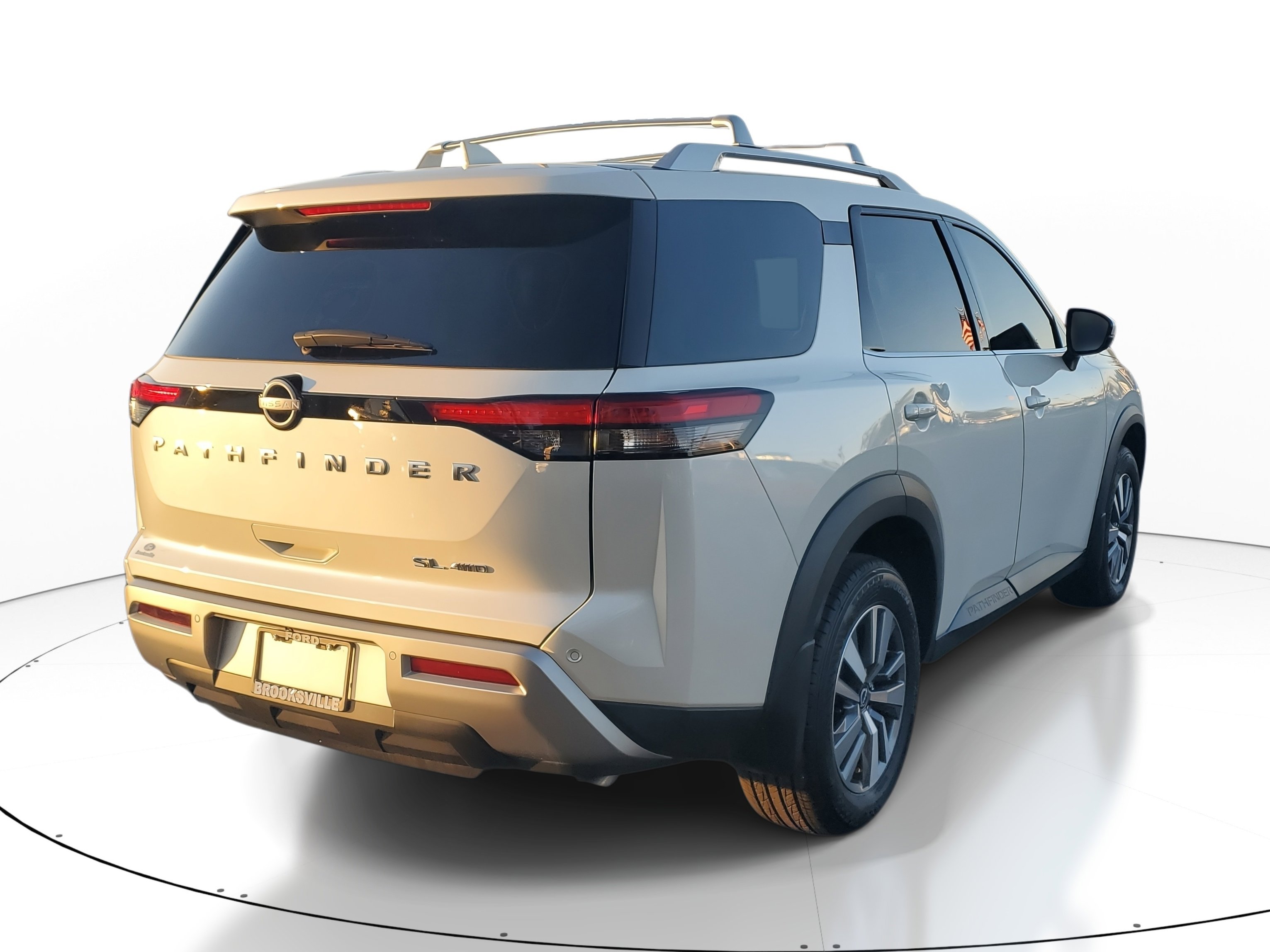 Used 2024 Nissan Pathfinder SL image 6