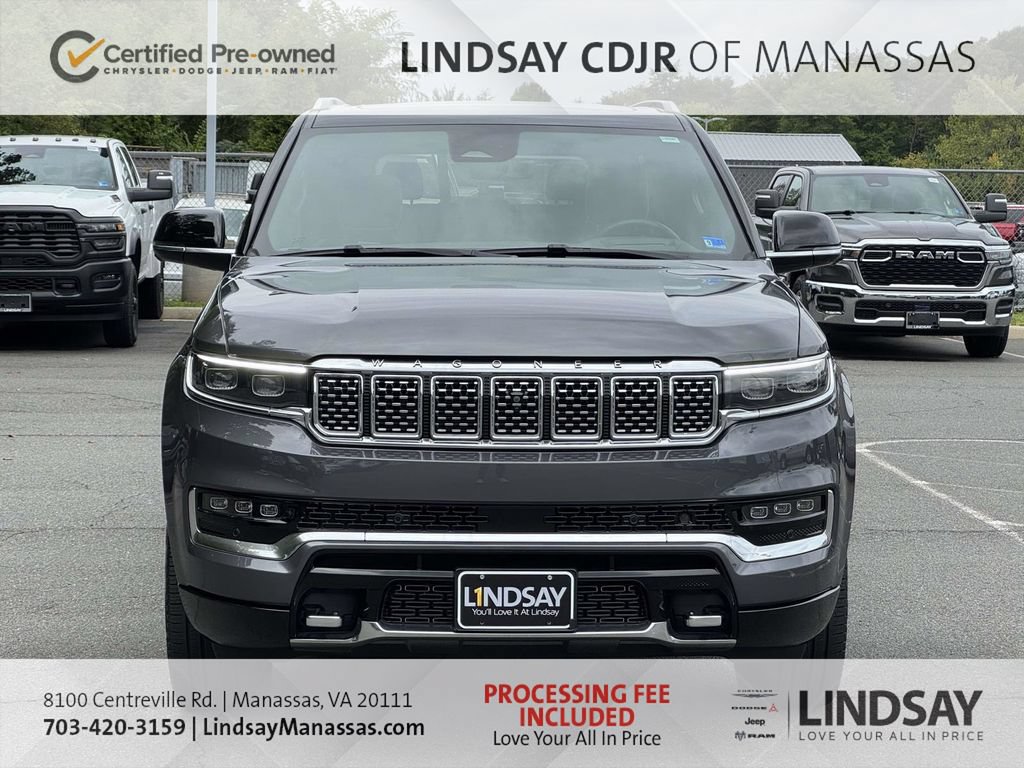 Used 2024 Jeep Grand Wagoneer Series III w/ HD Trailer Tow Package AWD/4WD image 3