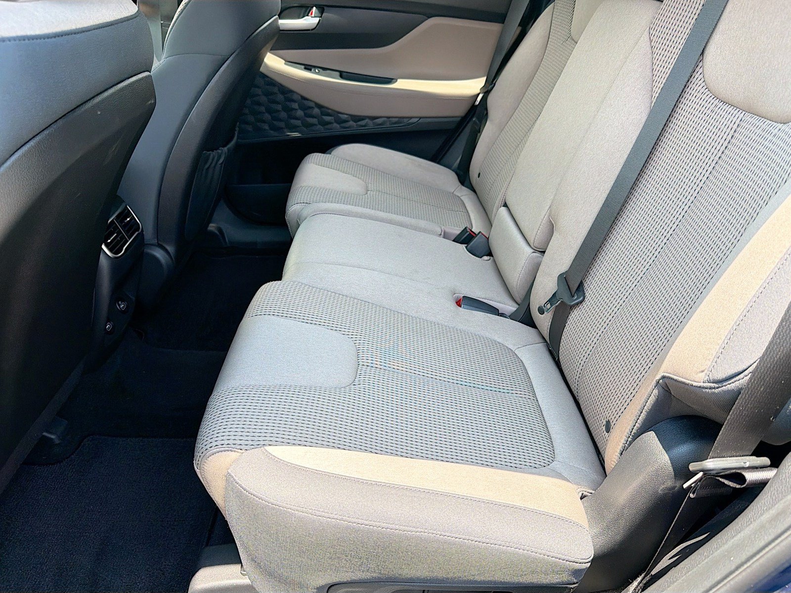 Used 2023 Hyundai Santa Fe SEL FWD image 22