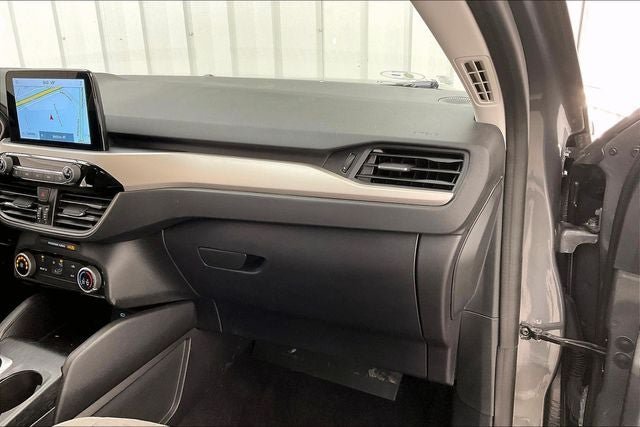 Used 2022 Ford Escape SE AWD/4WD image 17