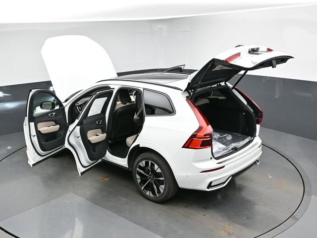 New 2026 Volvo XC60 B5 Plus w/ Protection Package Premier image 51