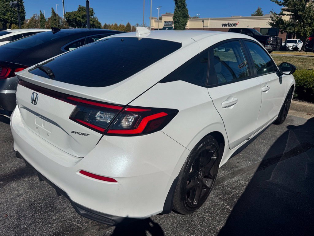 Used 2024 Honda Civic Sport image 4