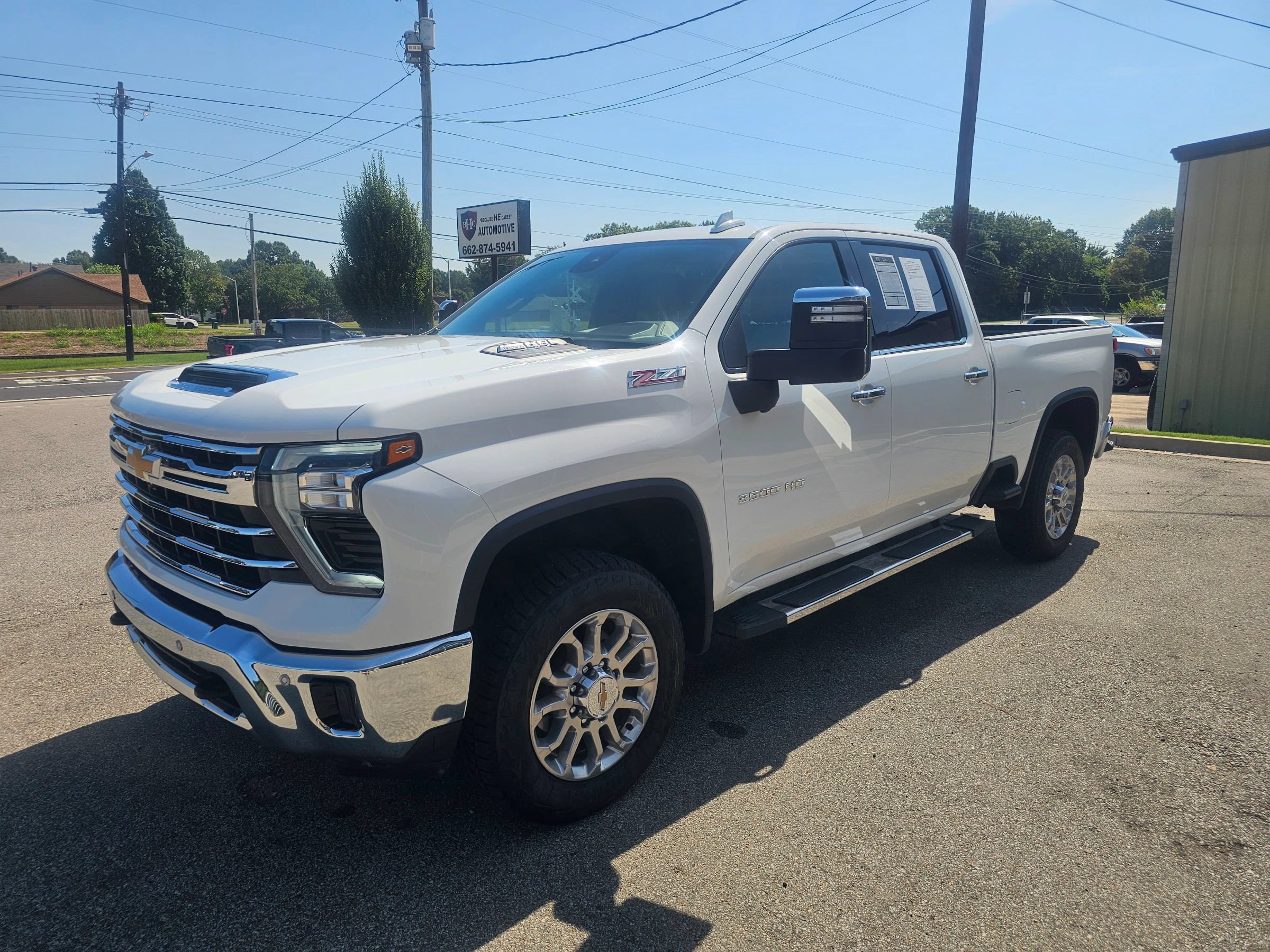 Used 2024 Chevrolet Silverado 2500 LTZ w/ LTZ Convenience Package AWD/4WD image 5