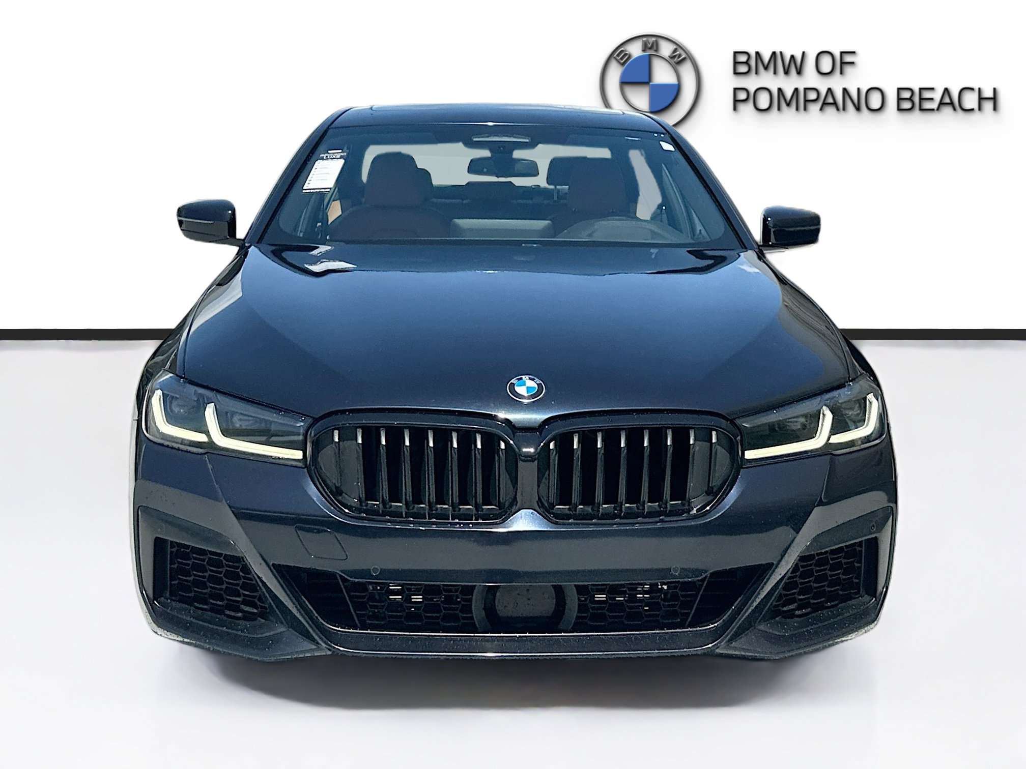 Used 2022 BMW 540i w/ M Sport Package RWD image 2