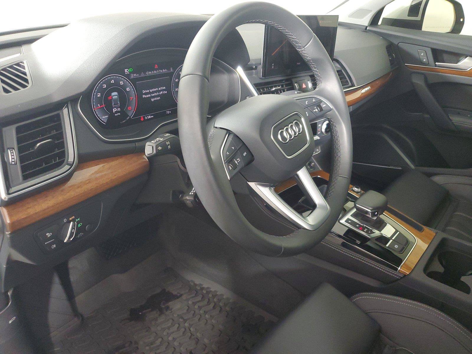 Used 2023 Audi Q5 2.0T Premium Plus w/ Premium Plus Package AWD/4WD image 24