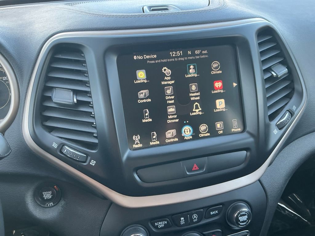 Used 2017 Jeep Cherokee Limited image 18