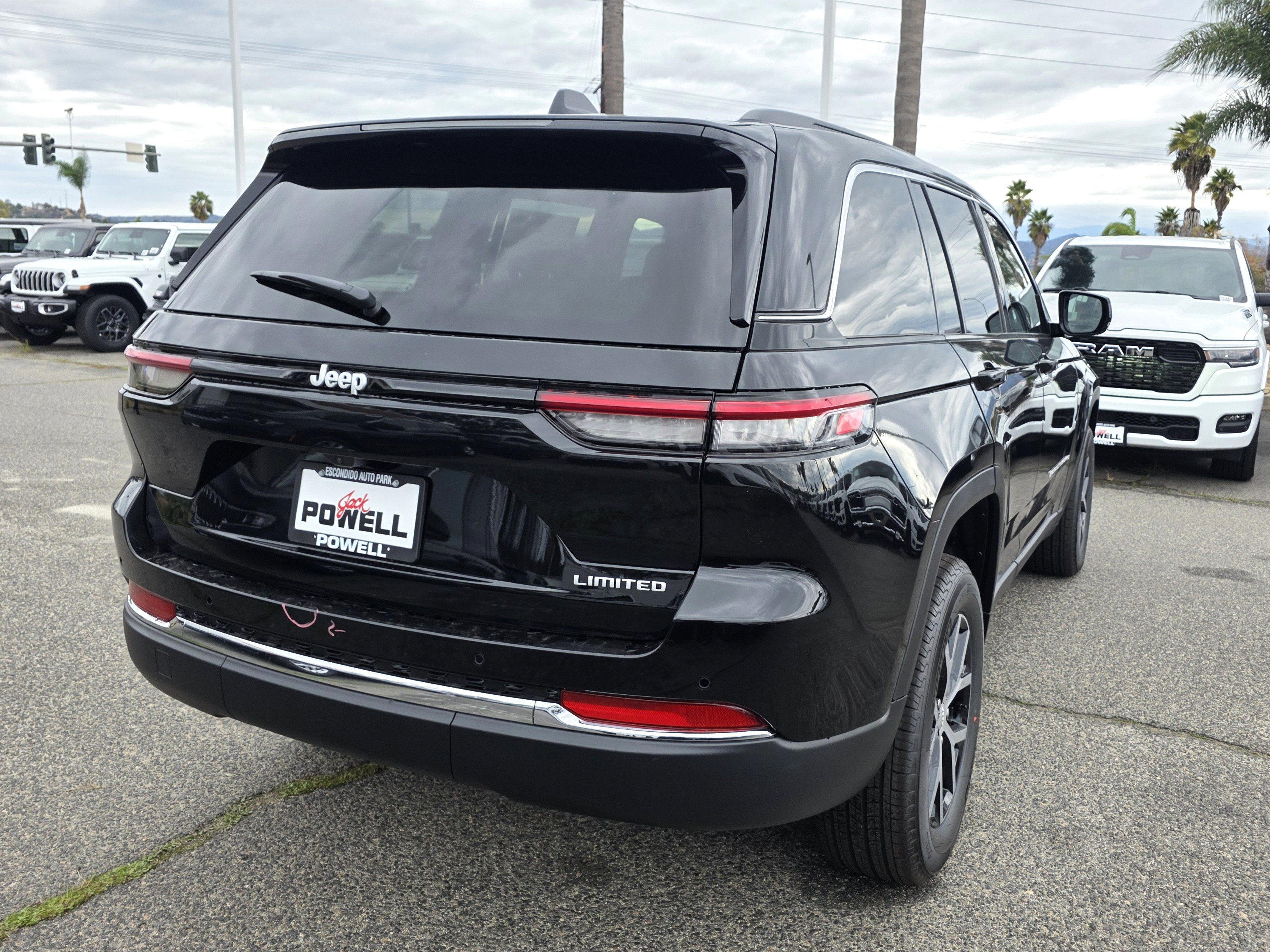 New 2025 Jeep Grand Cherokee Limited image 5