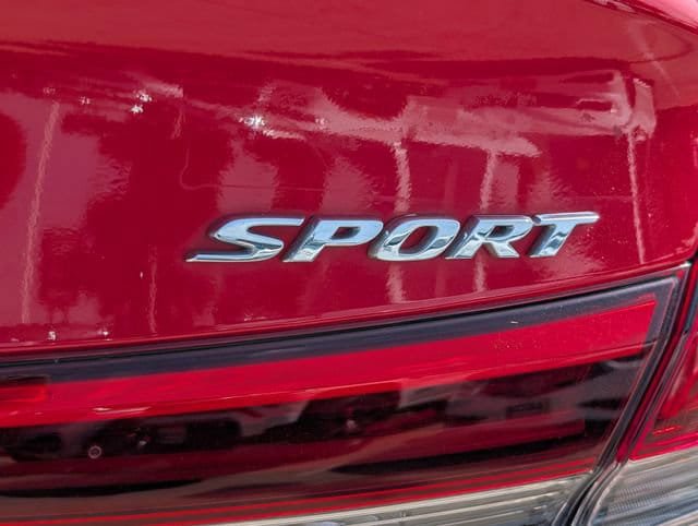 Used 2022 Honda Civic Sport image 5