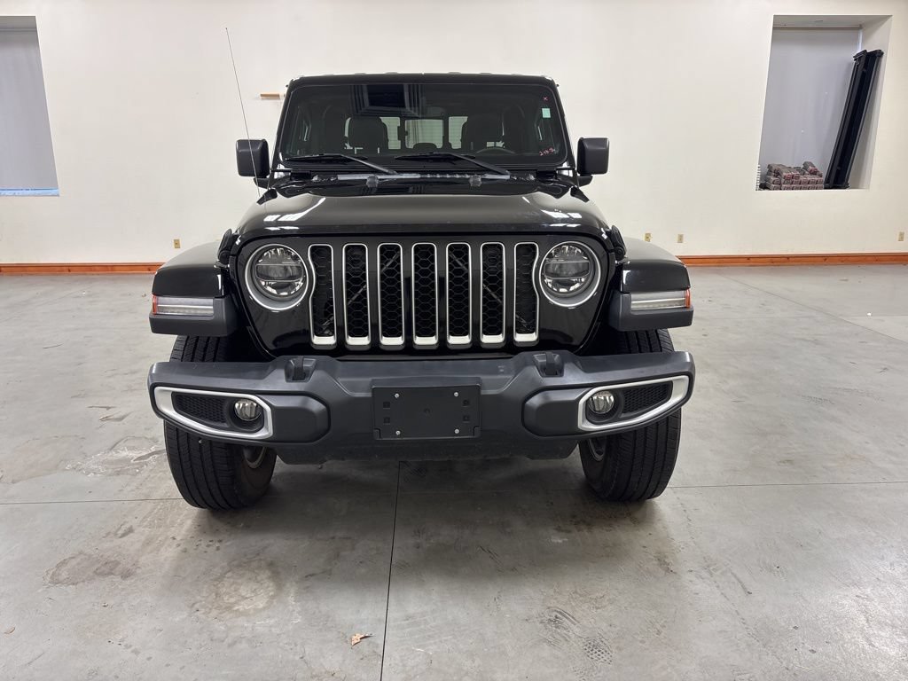 Used 2020 Jeep Gladiator Overland AWD/4WD image 3