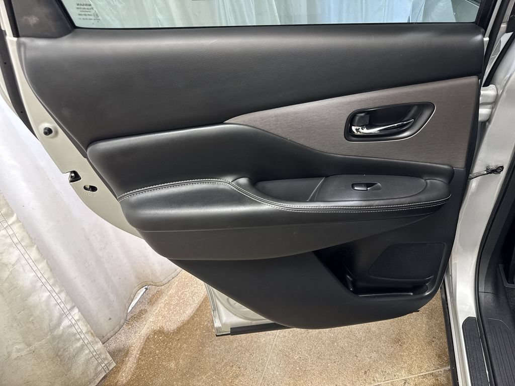 Used 2023 Nissan Murano SV AWD/4WD image 20