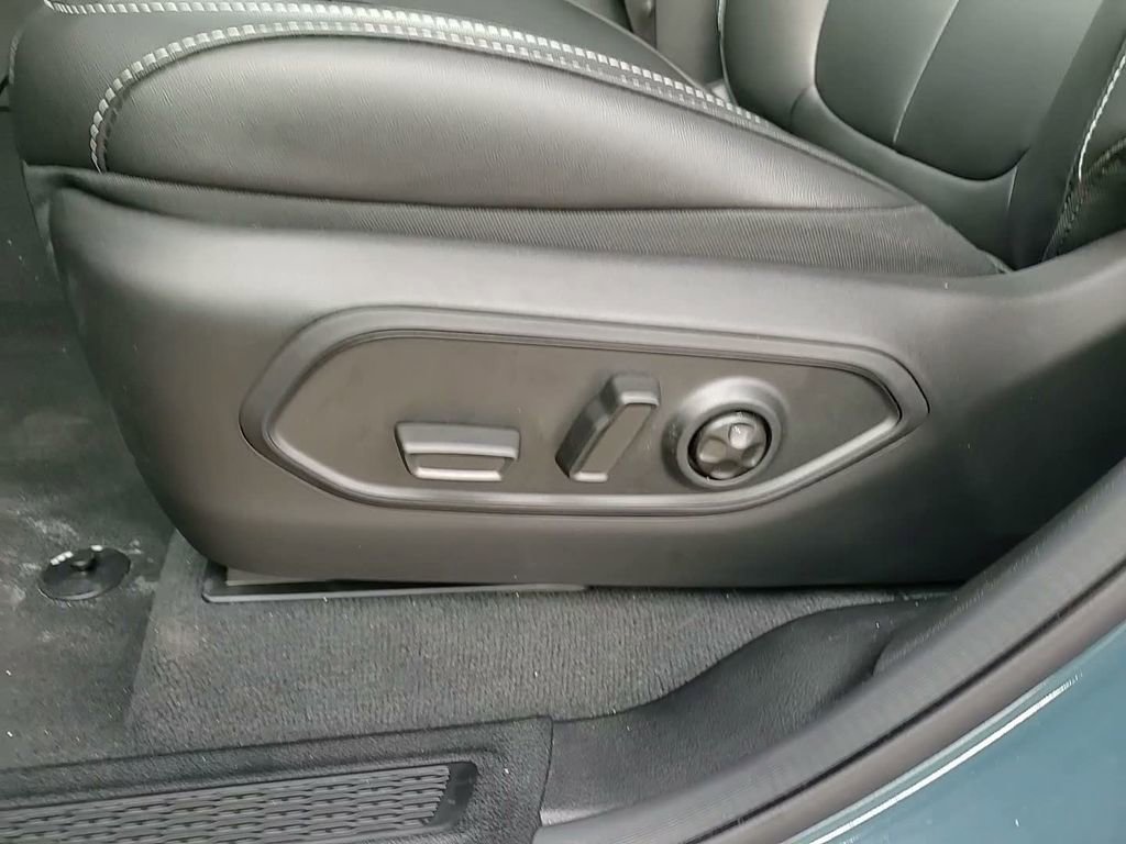 New 2026 Jeep Grand Cherokee Limited image 23