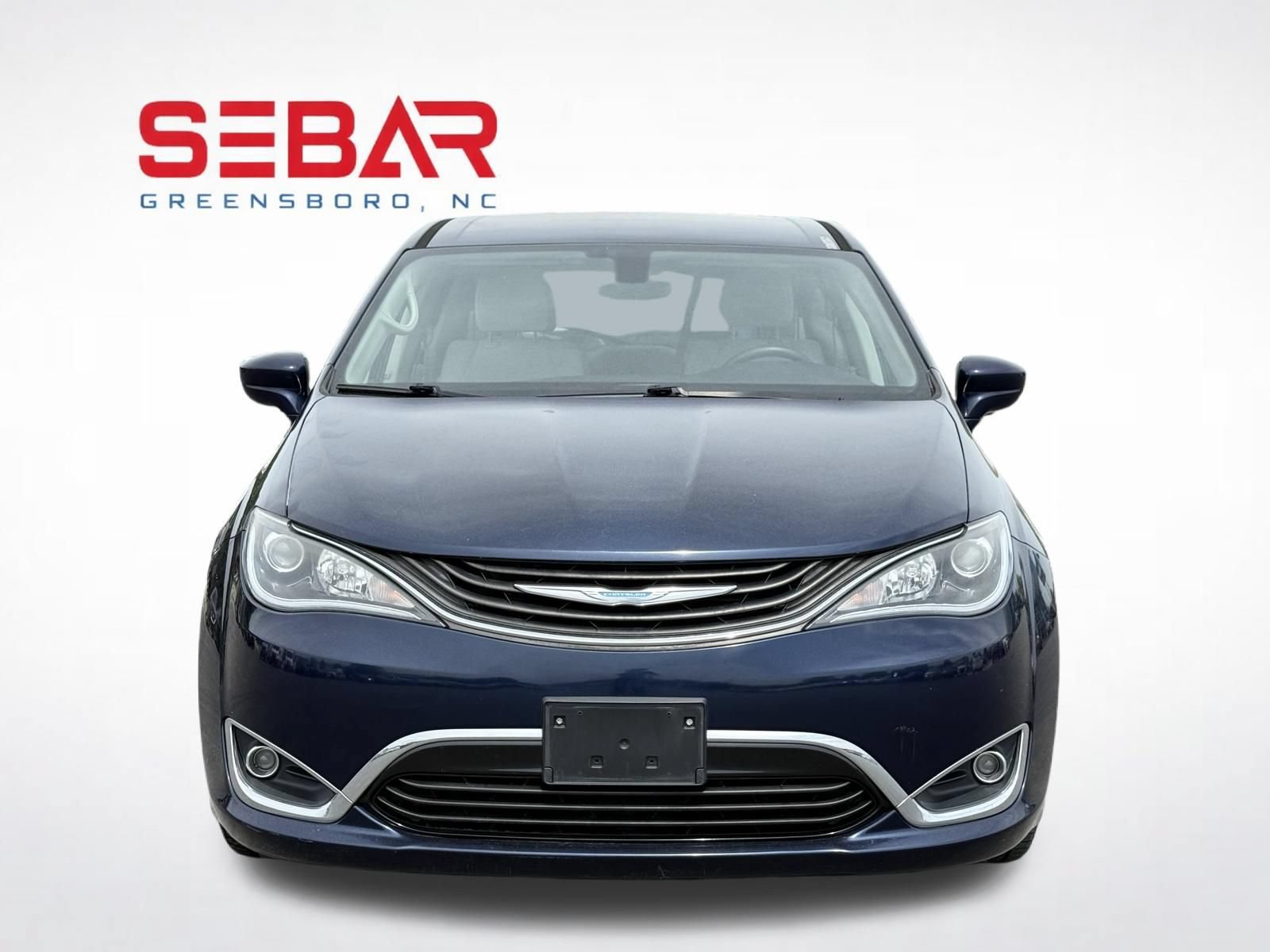 Used 2018 Chrysler Pacifica Touring Plus FWD image 7