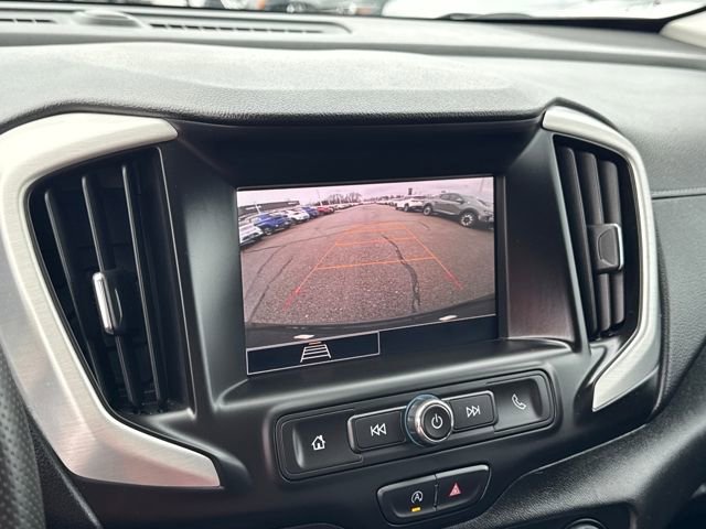Used 2024 GMC Terrain SLE image 18