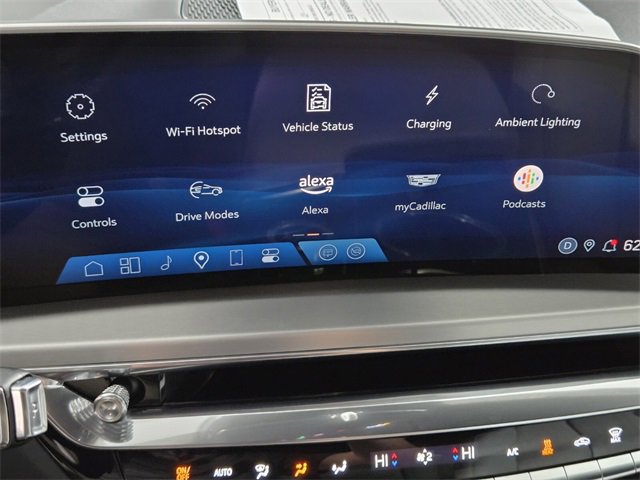 Certified 2024 Cadillac Lyriq Luxury image 24