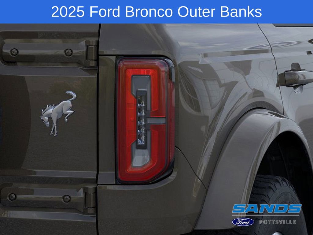 New 2025 Ford Bronco Outer Banks image 23