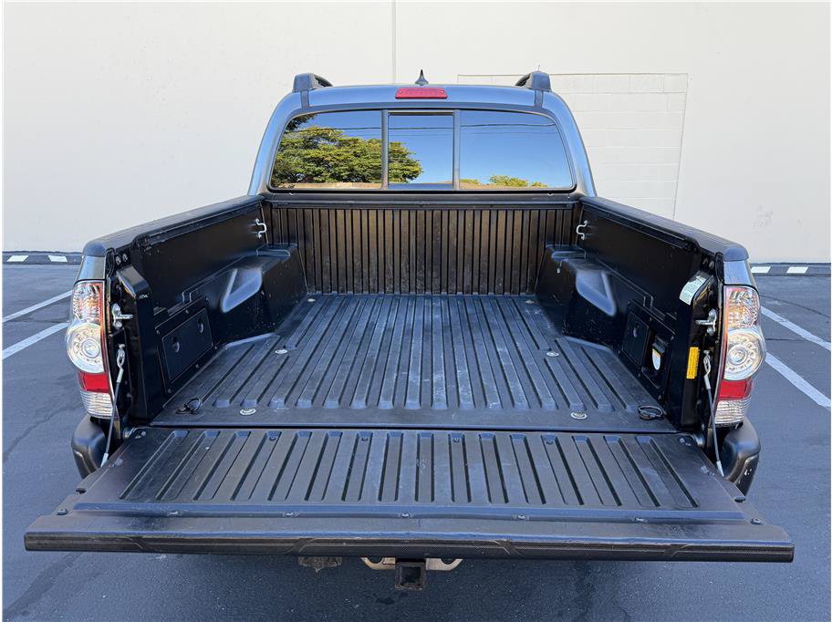 Used 2015 Toyota Tacoma PreRunner w/ TRD Sport Package RWD image 25
