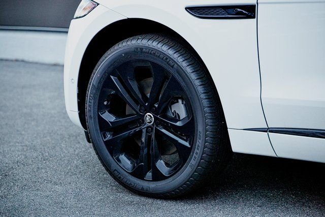 New 2026 Jaguar F-PACE R-Dynamic S AWD/4WD image 5