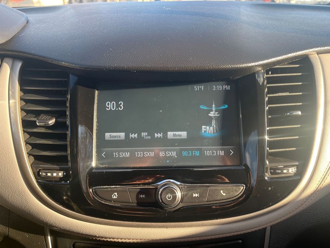 Used 2017 Chevrolet Trax LT w/ Sun & Sound Package image 18