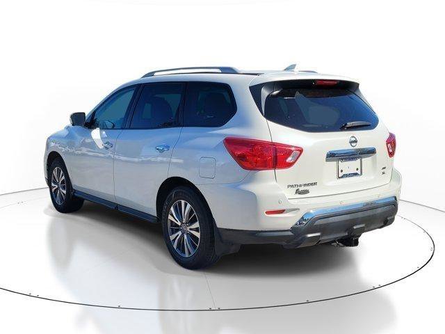 Used 2020 Nissan Pathfinder SL AWD/4WD image 3