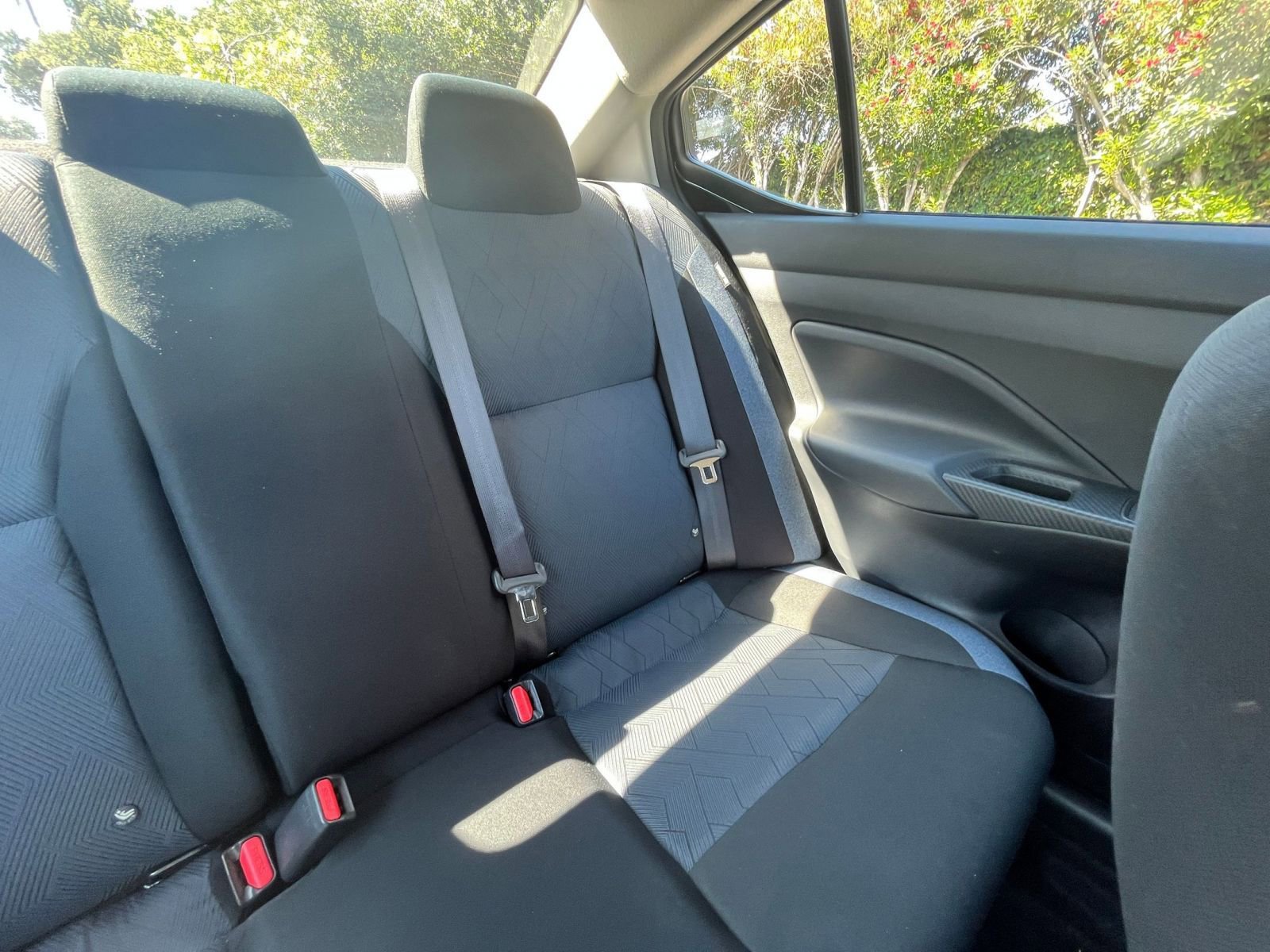 Used 2025 Nissan Versa SV image 35