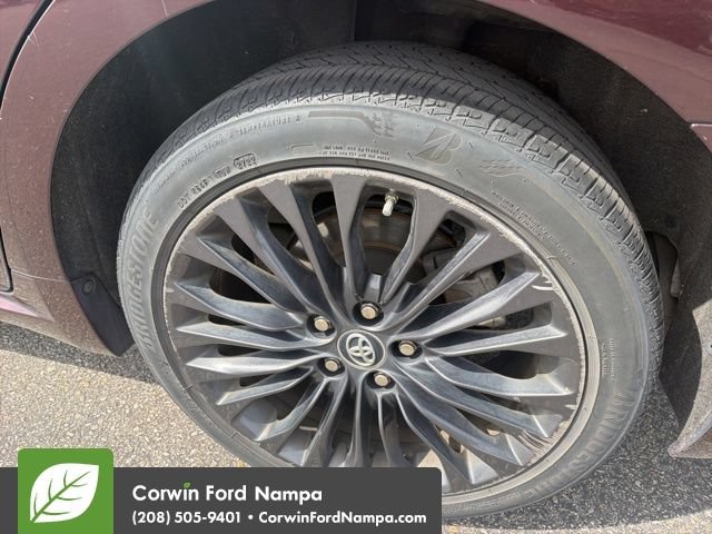 Used 2016 Toyota Avalon Touring FWD image 11