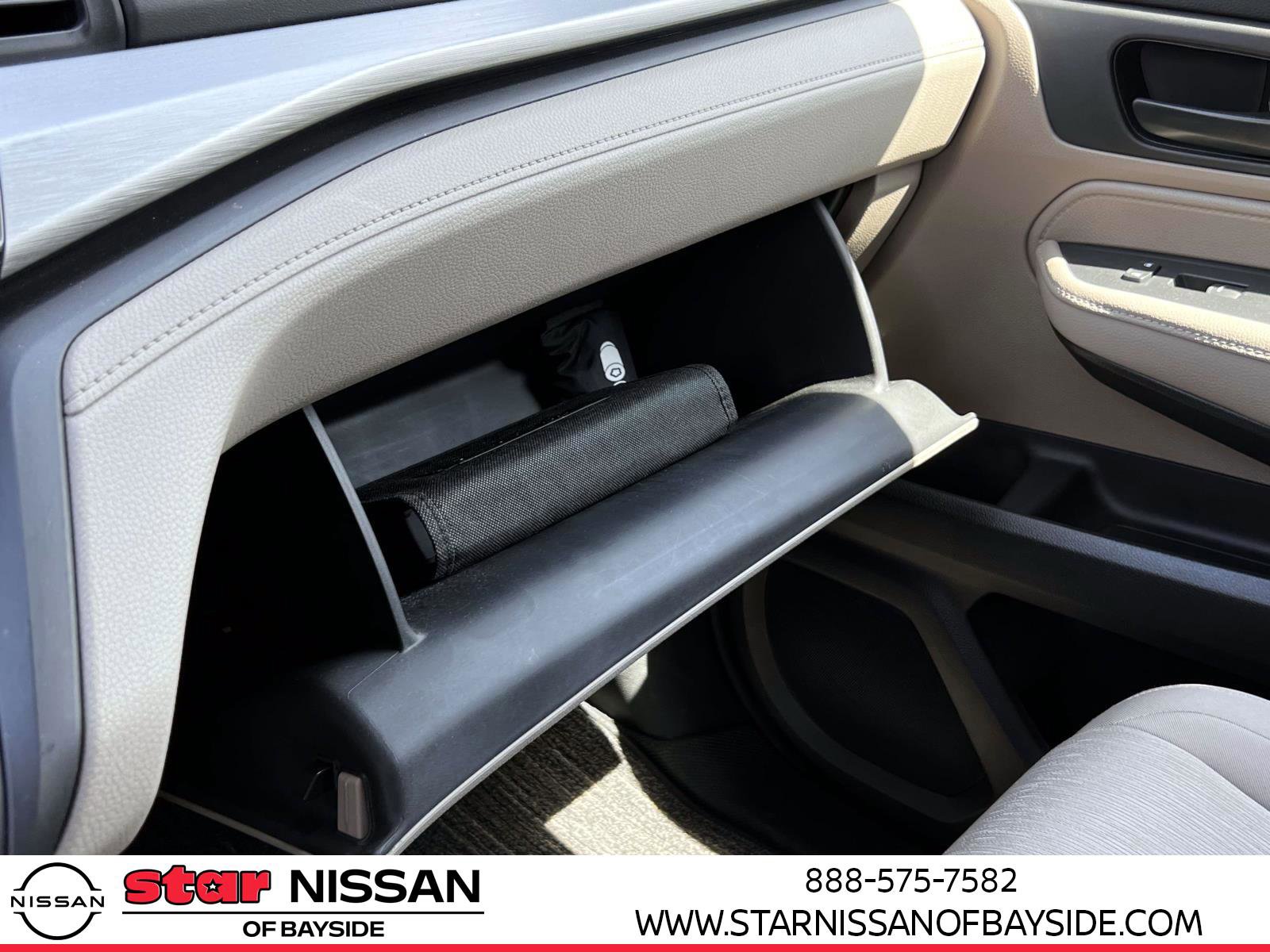 Used 2024 Honda Odyssey EX image 32