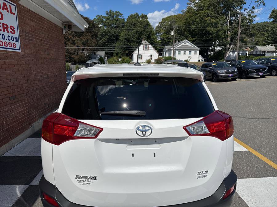 Used 2015 Toyota RAV4 XLE image 9