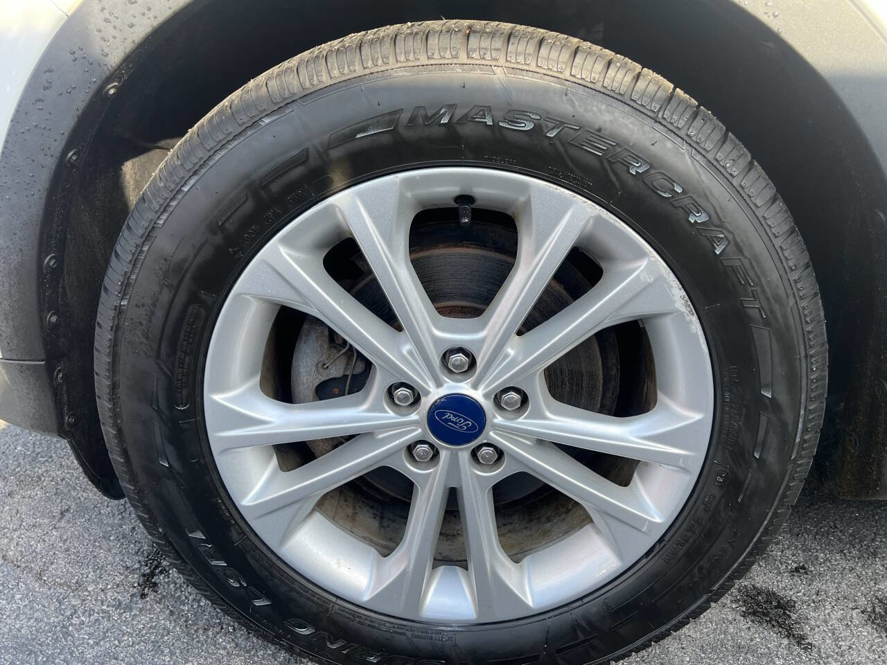 Used 2018 Ford Escape SE image 22