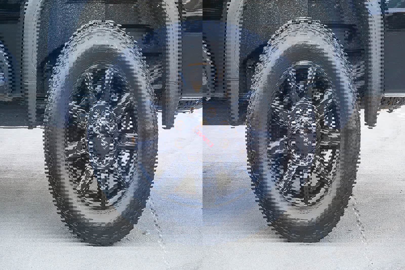 Used 2025 GMC Sierra 2500 AT4 w/ AT4 Premium Plus Package image 10