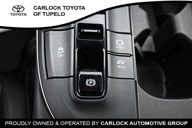 Used 2023 Toyota Crown AWD/4WD image 18