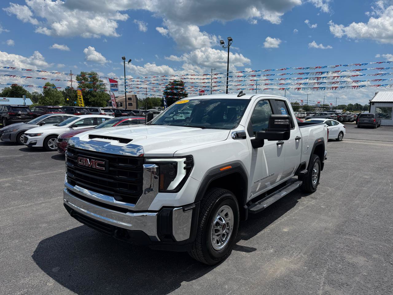 Used 2024 GMC Sierra 2500 Pro AWD/4WD image 9