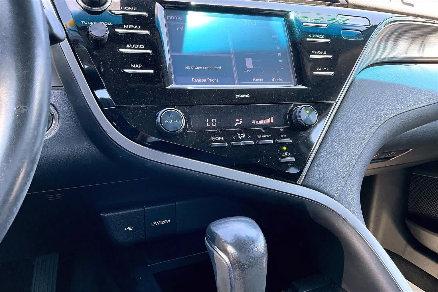 Used 2020 Toyota Camry SE w/ Convenience Package FWD image 35