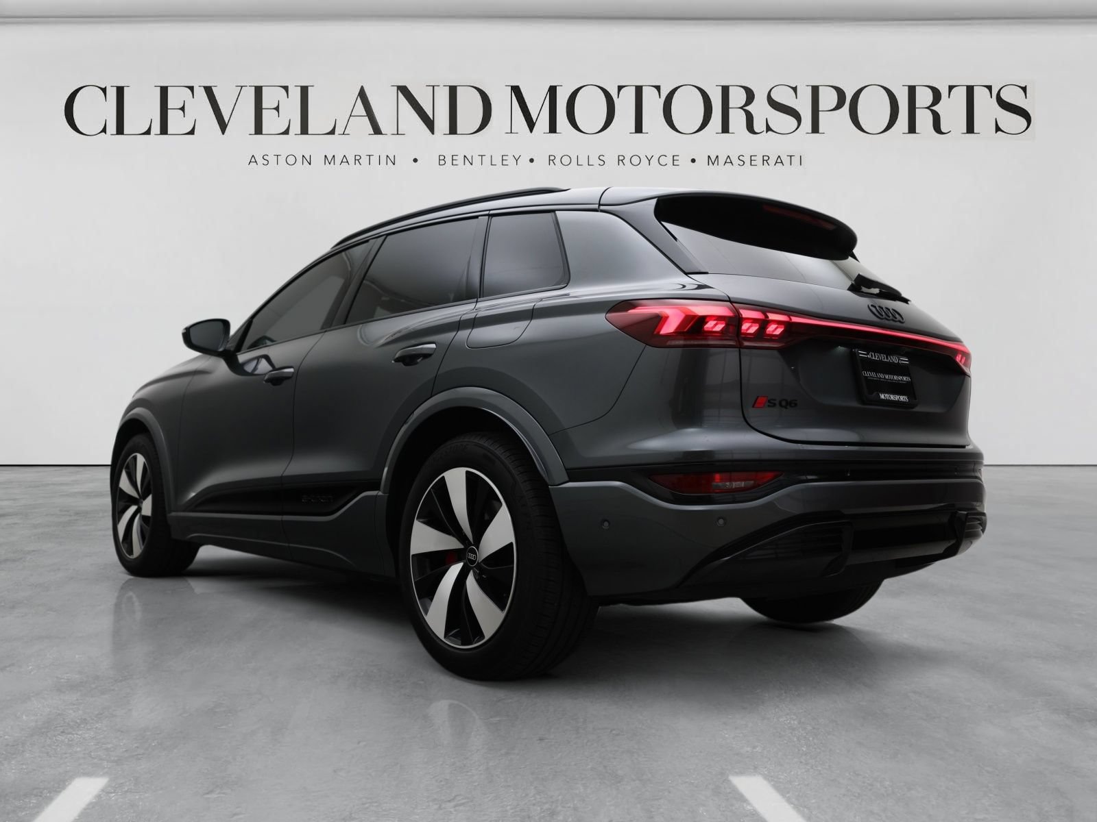 Used 2025 Audi SQ6 e-tron Prestige w/ Black Optic Package AWD/4WD image 2