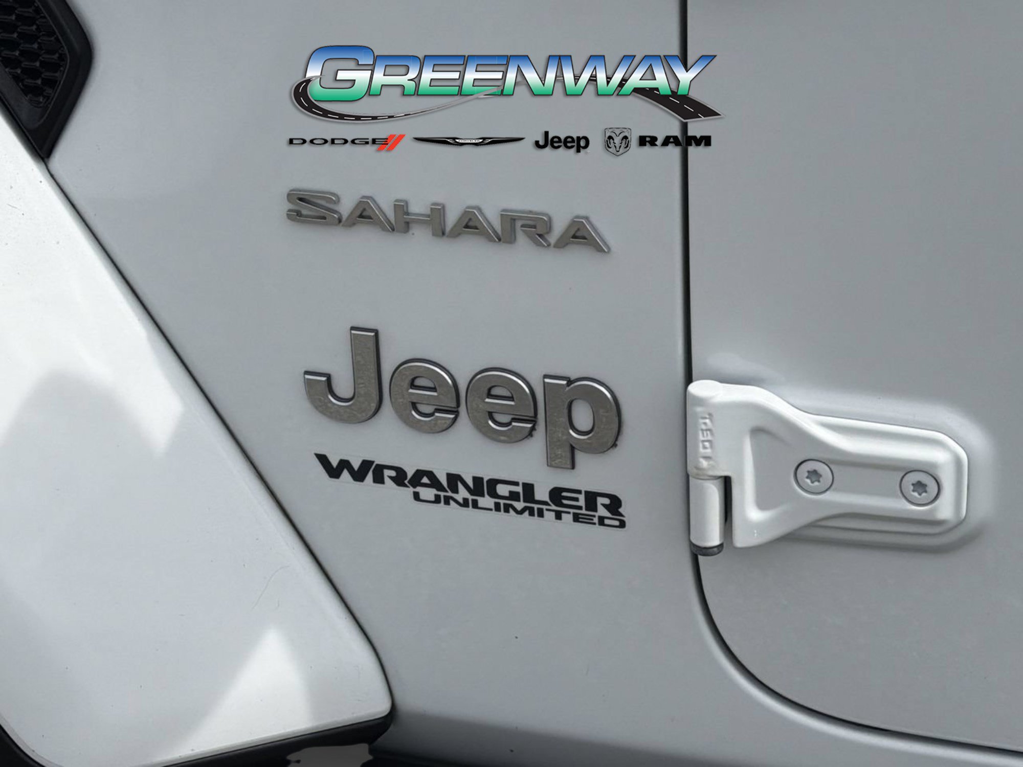 Used 2022 Jeep Wrangler Unlimited Sahara w/ Cold Weather Group AWD/4WD image 34